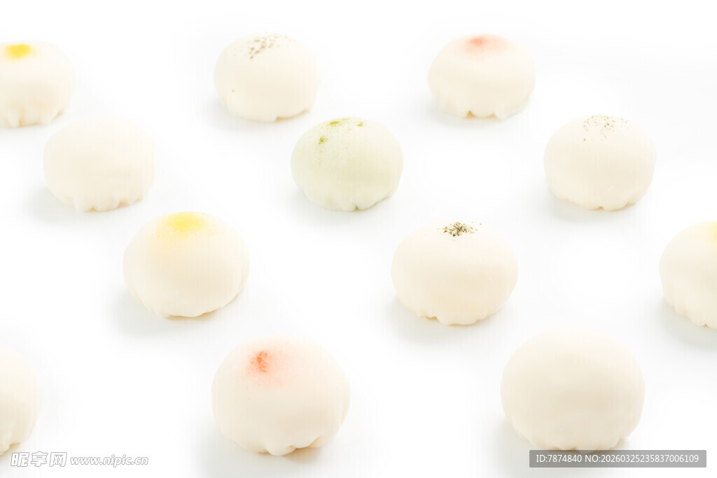 可爱小白团子甜点