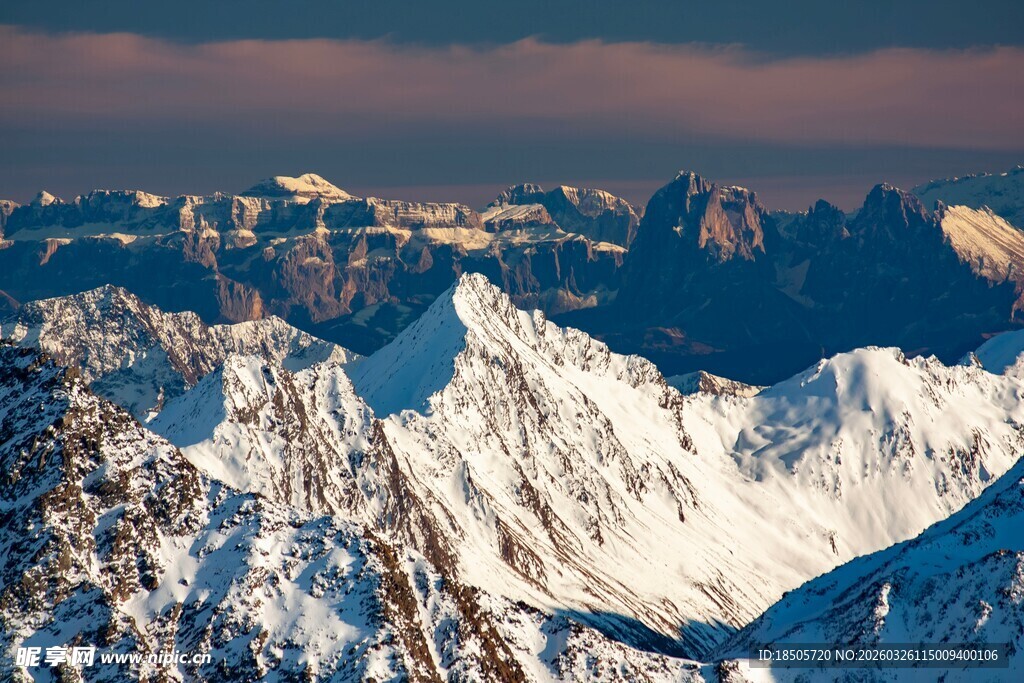 壮丽雪山美景