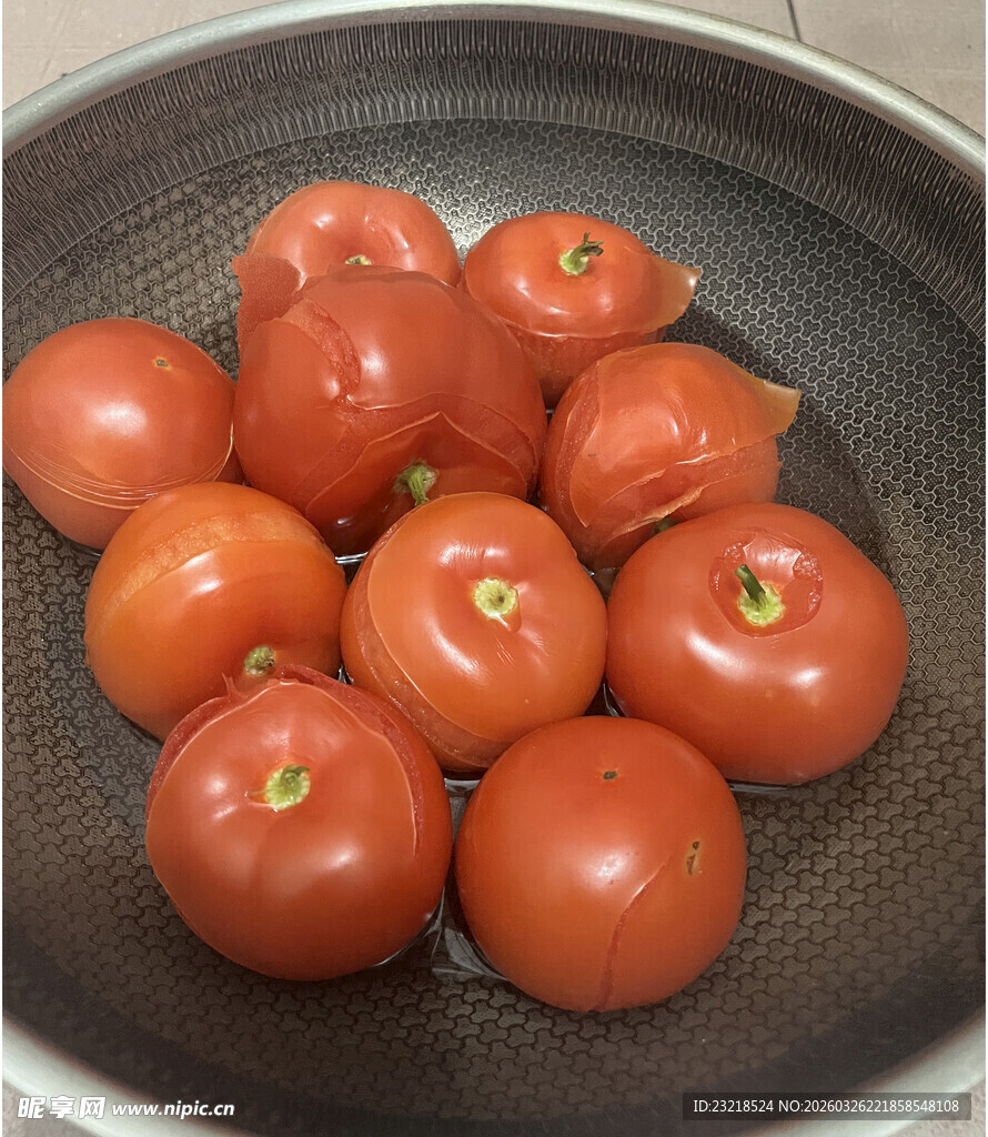 水煮西红柿