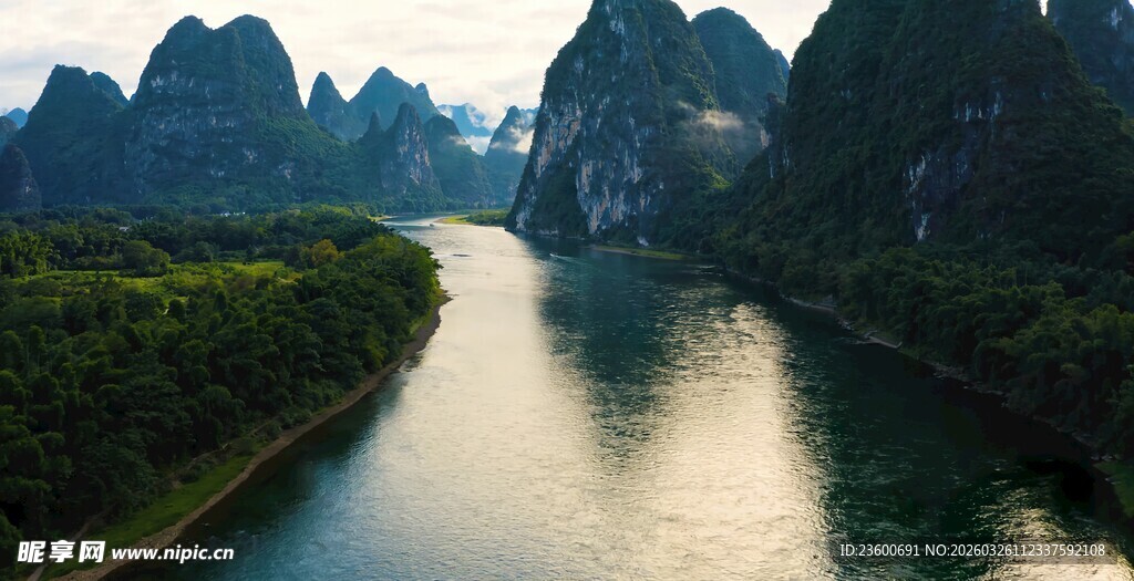 漓江山水美景如画