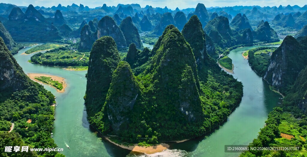 秀丽漓江山水风光图