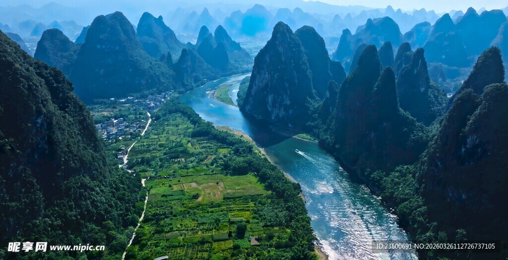 漓江山水美景俯瞰