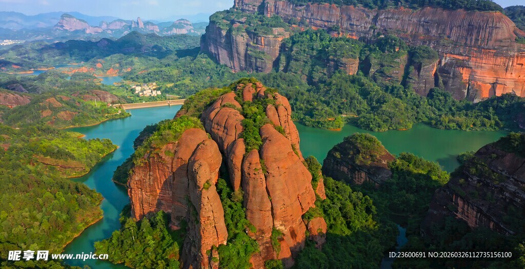 壮丽丹霞山水景观