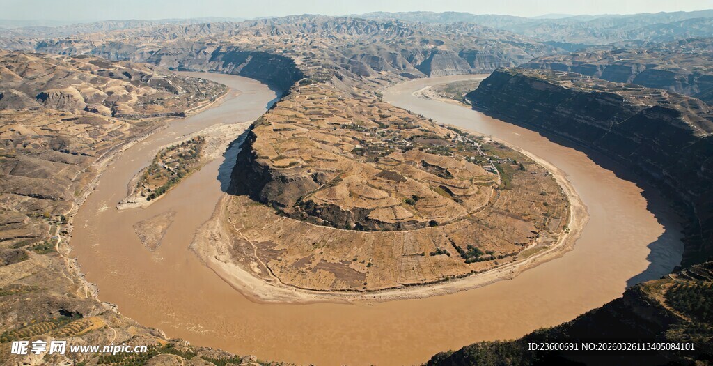 黄河乾坤湾壮丽风光