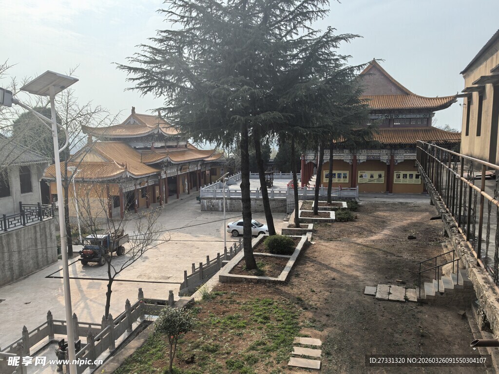 古雅寺庙庭院景观