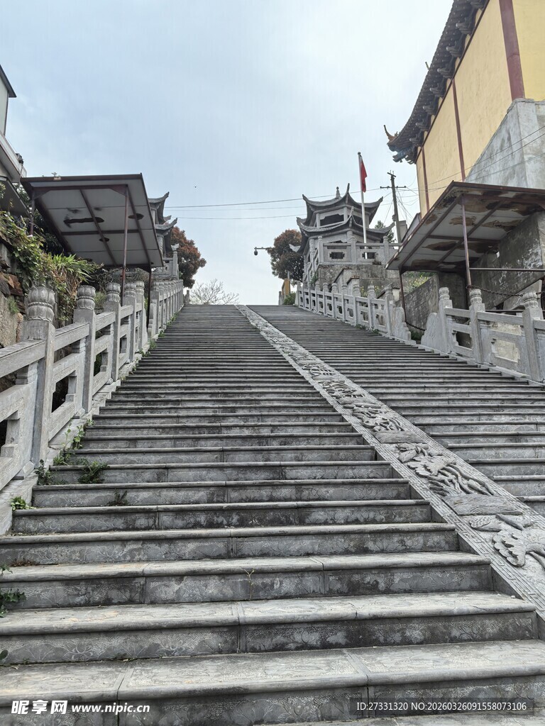 古巷石阶通古韵建筑