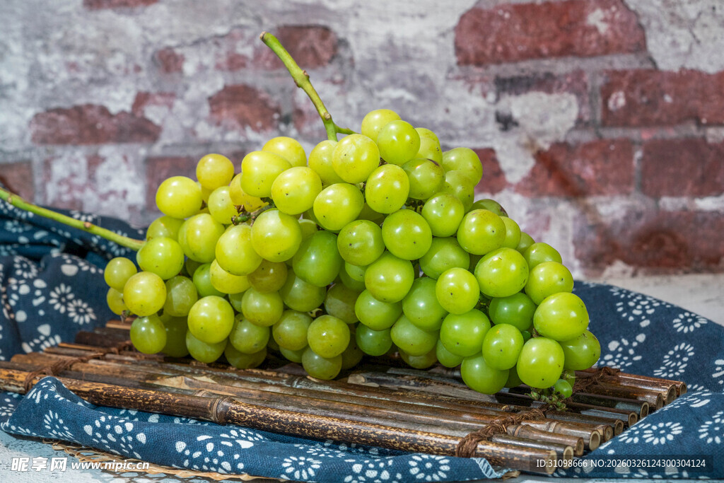 新鲜绿葡萄