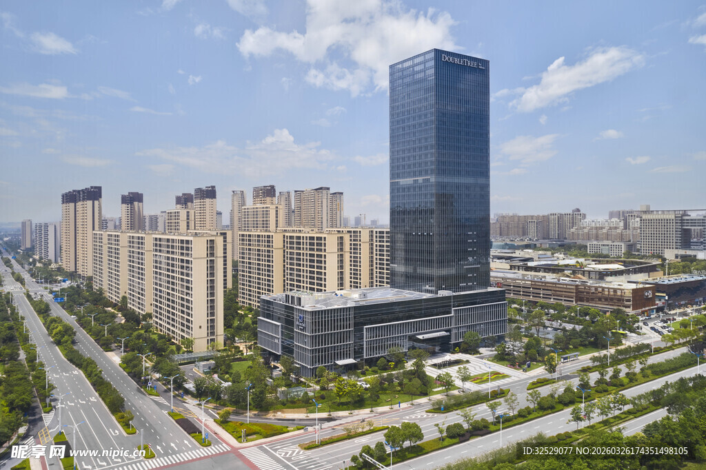 现代都市高楼林立景观