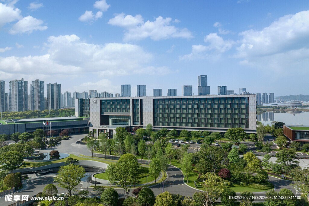 城市中的现代化建筑群