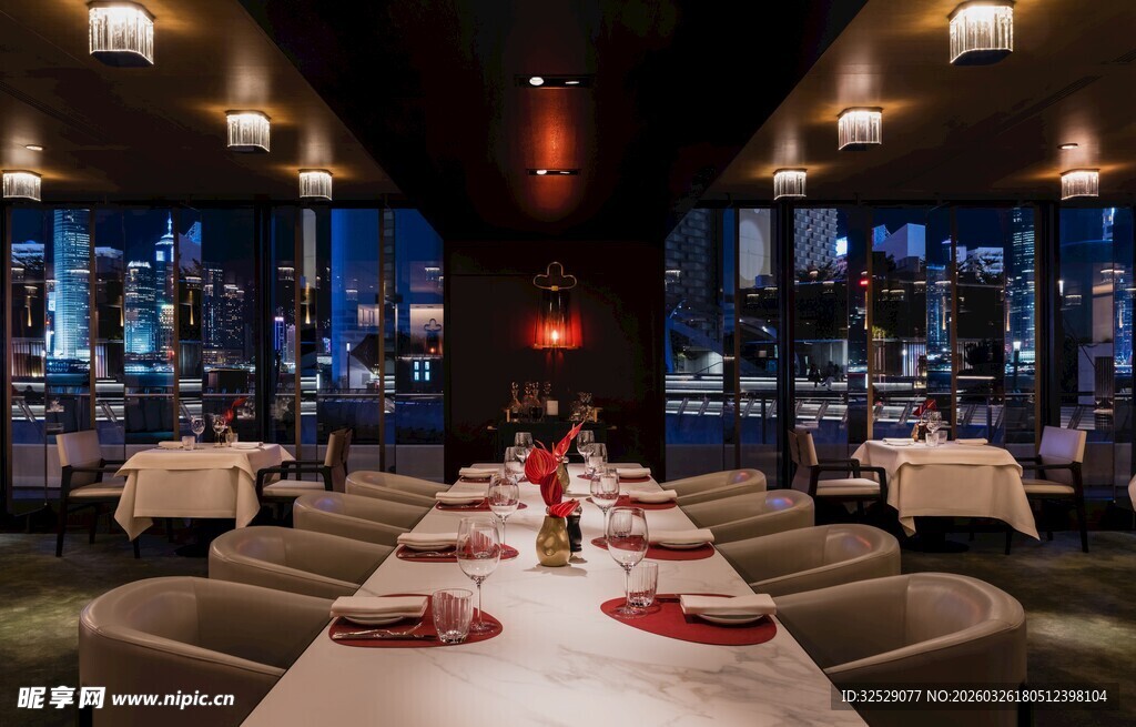 优雅现代的餐厅用餐场景
