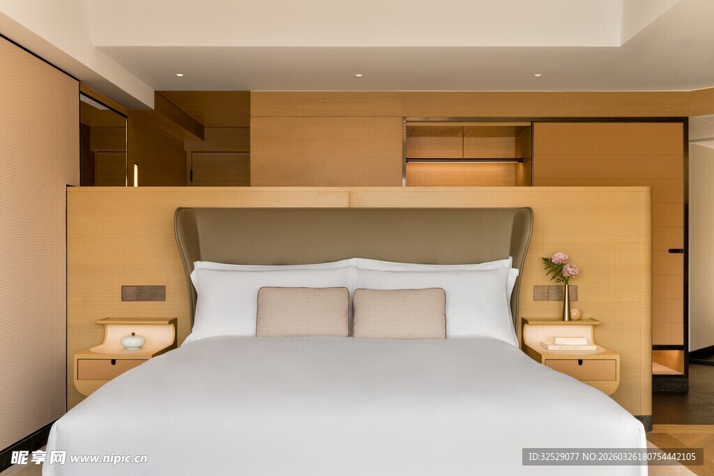 温馨现代风格的酒店卧室