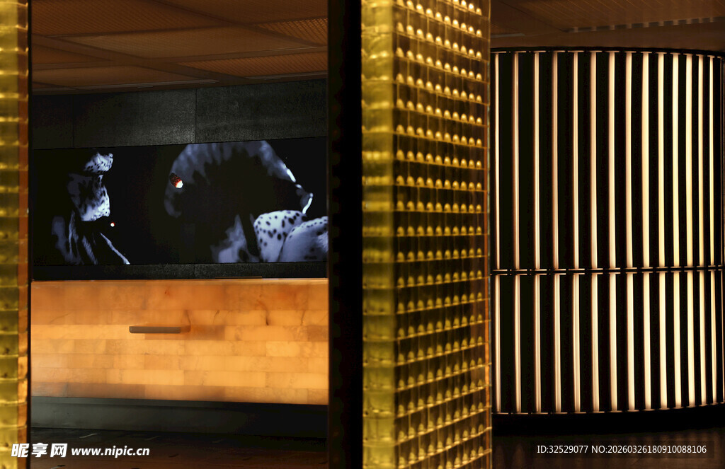 现代风格客厅电视背景墙