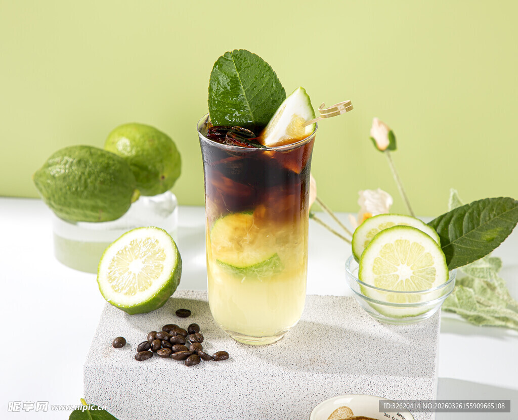 青柠薄荷特调饮品