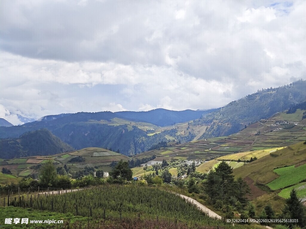 山间田园风光美景