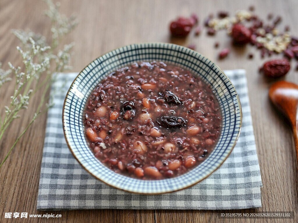 一碗美味红豆粥
