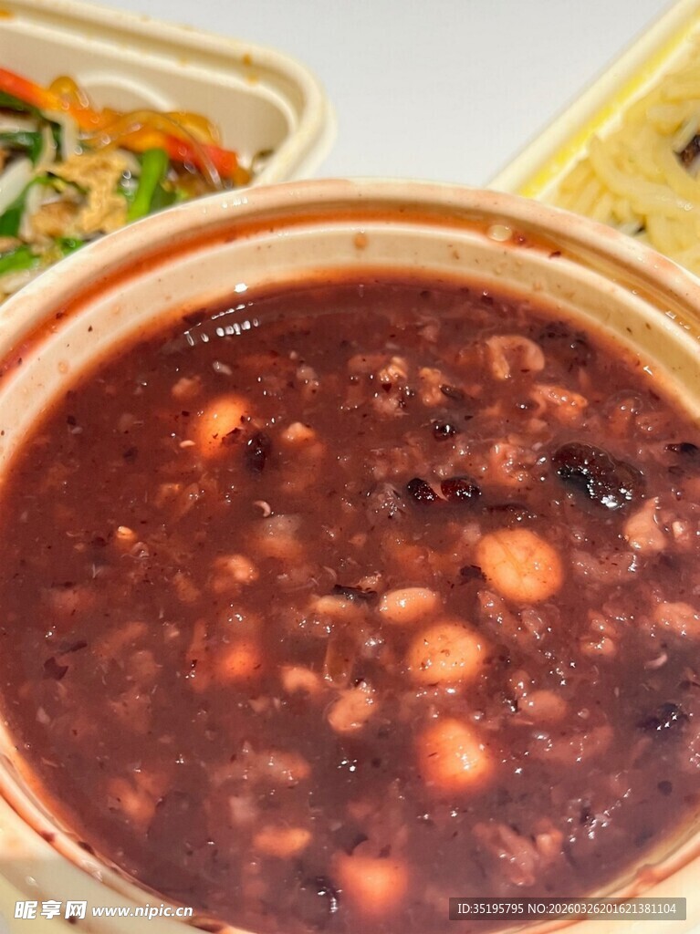 香浓美味红豆粥