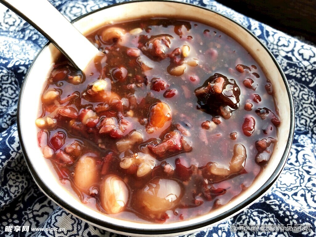 香浓美味八宝粥