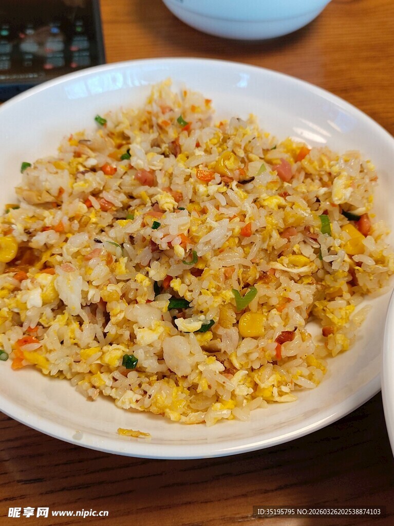 美味海鲜炒饭