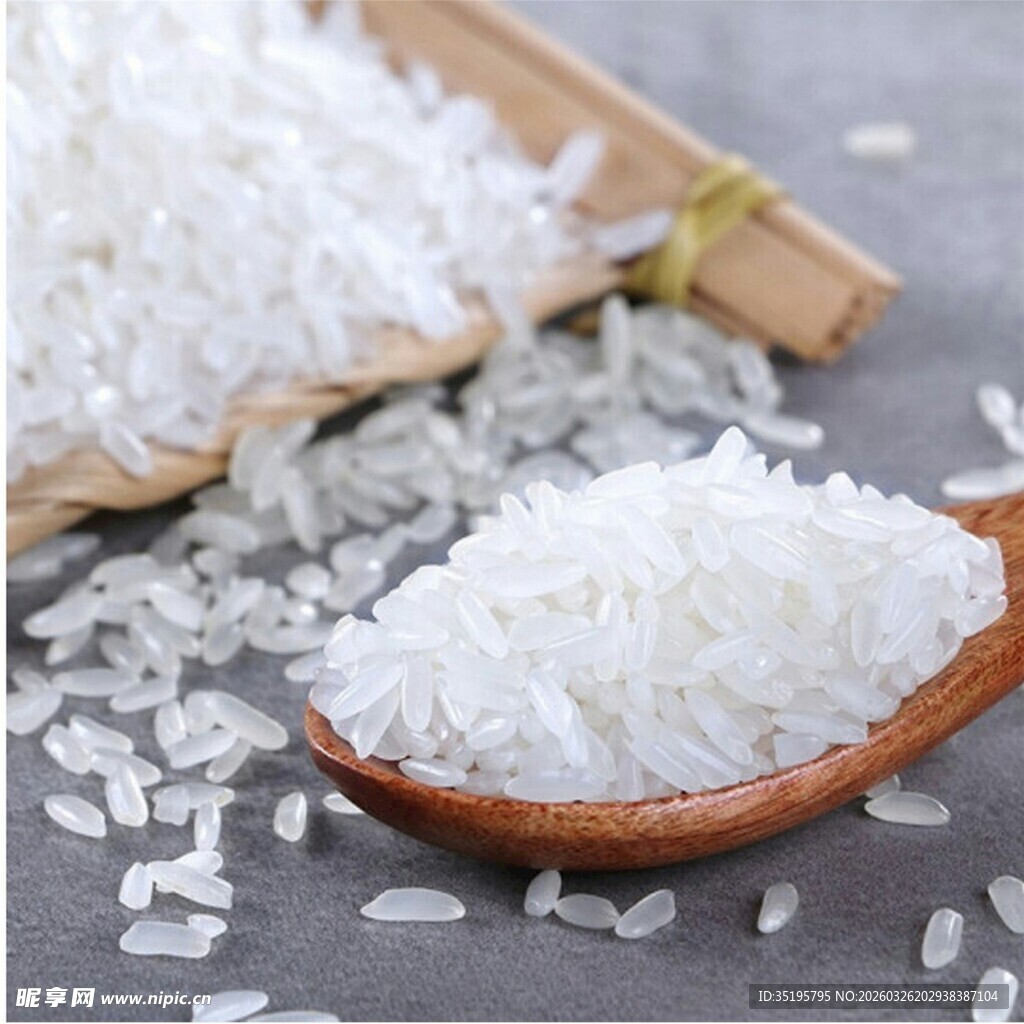 优质大米颗粒饱满晶莹