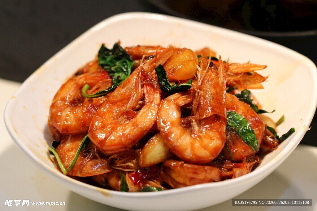 香辣可口的美味炒虾