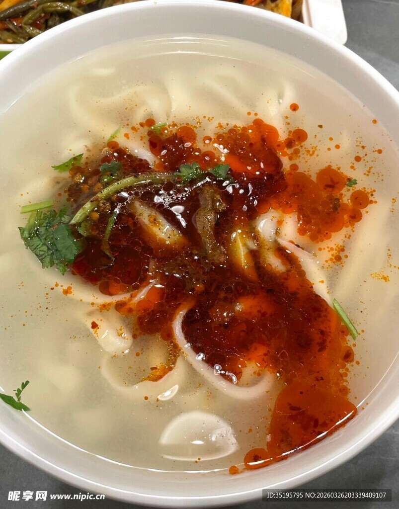 美味酸辣汤面