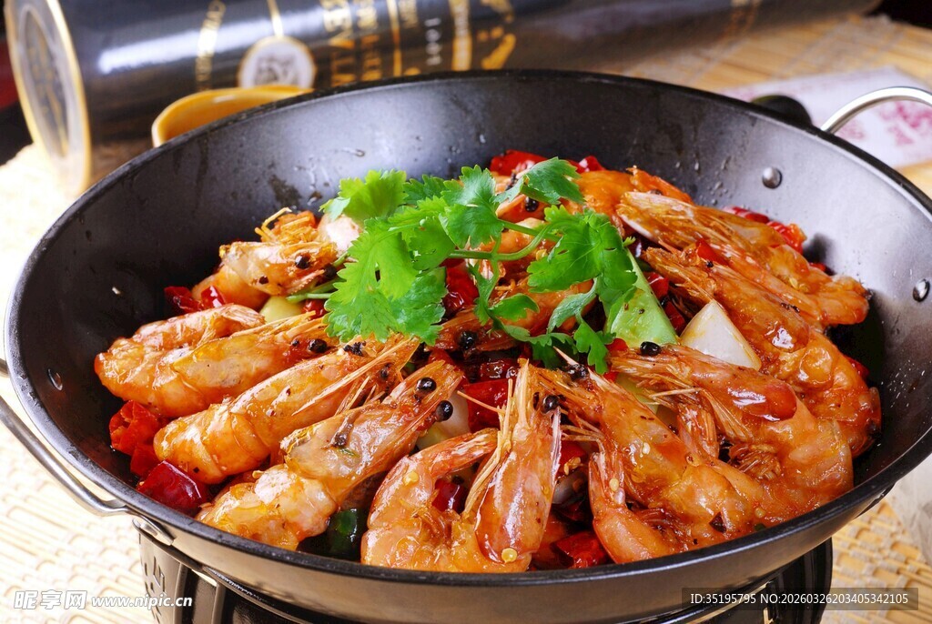 美味香辣虾锅