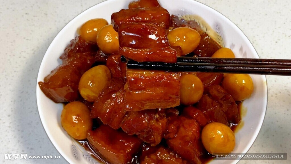 美味板栗红烧肉