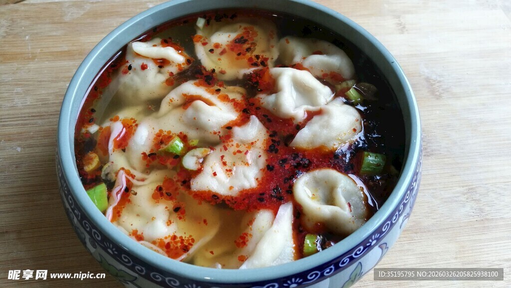 香辣可口的红油馄饨