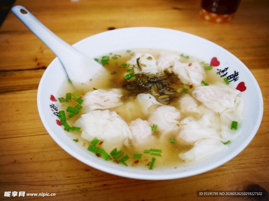 美味酸菜鱼丸汤