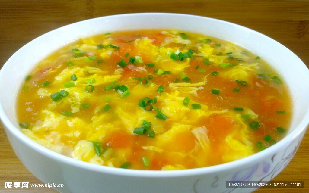 美味五彩蔬菜豆腐汤