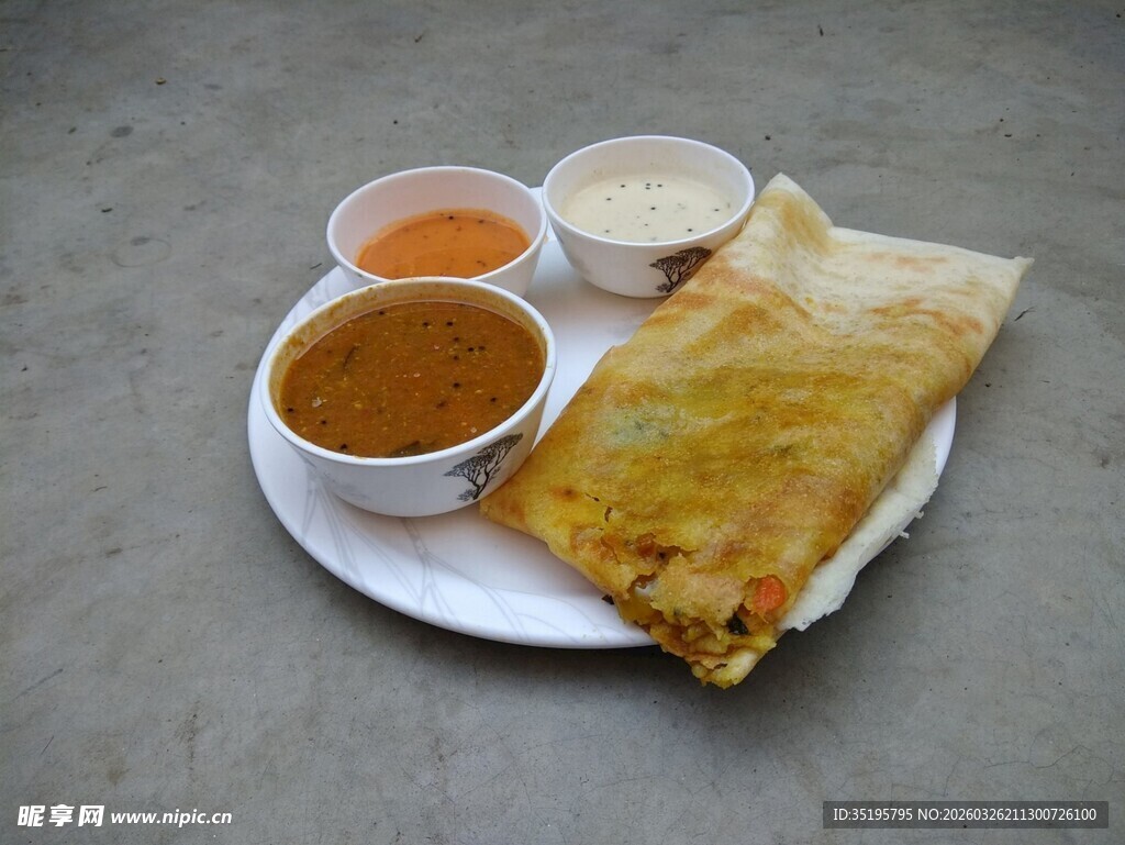 美味煎饼搭配多样蘸酱