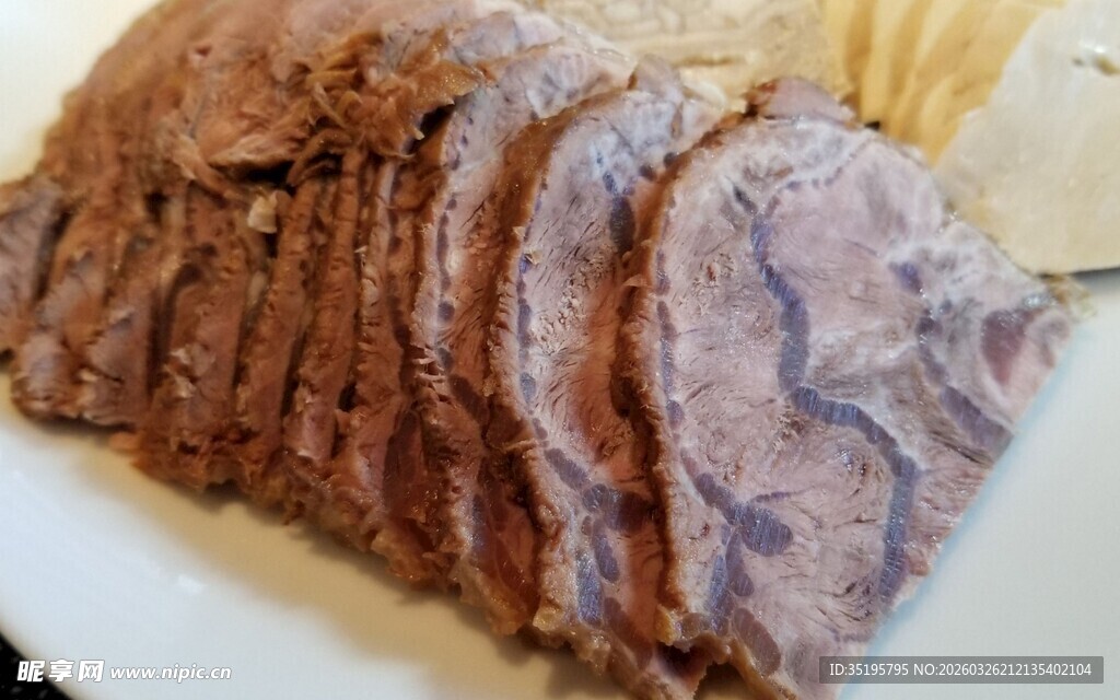 切片熟牛肉