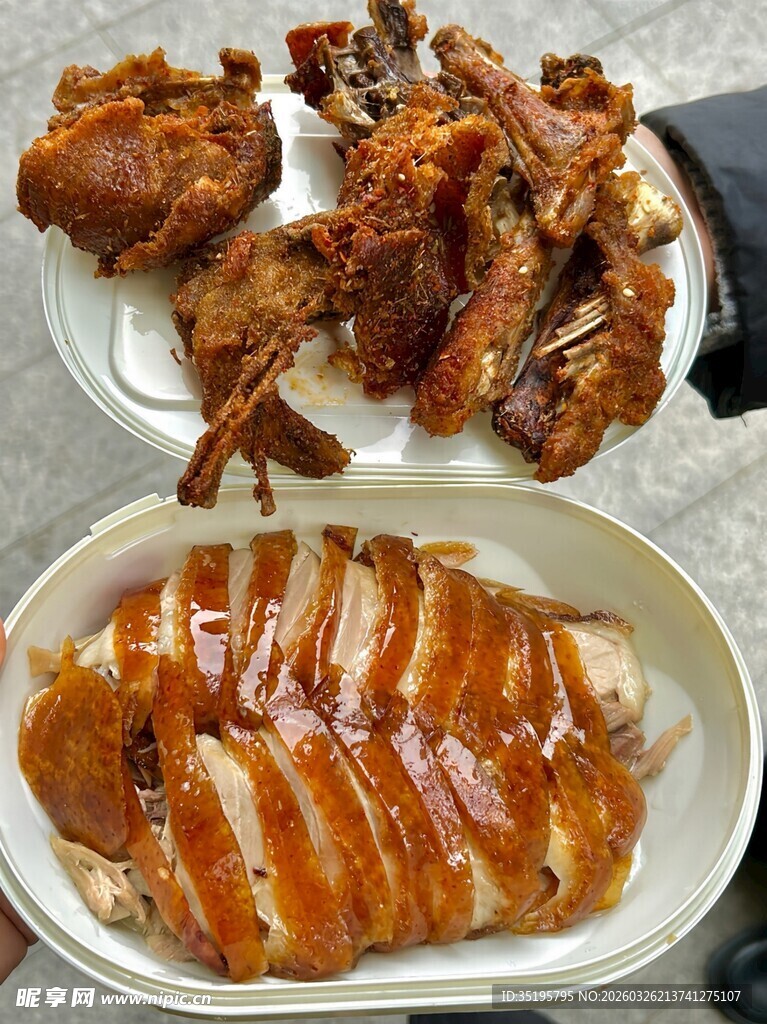 美味多样的中式烤肉拼盘