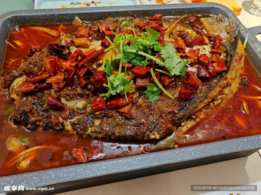 香辣烤鱼舌尖上的美味