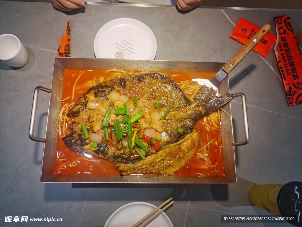 美味烤鱼上桌啦