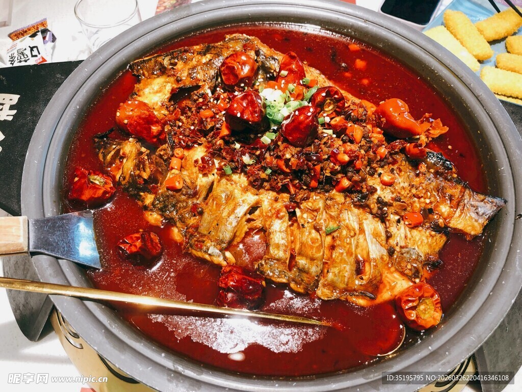 香辣诱人的美味烤鱼