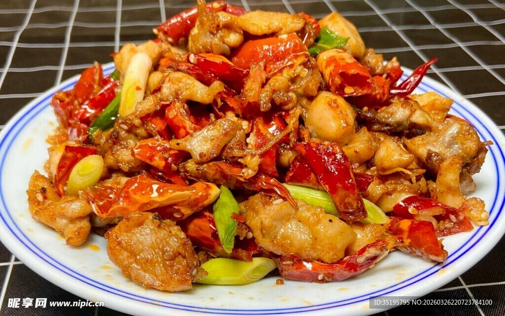 美味双椒炒鸡肉