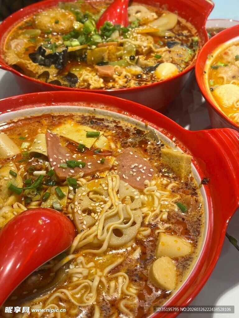 美味多样的特色汤面