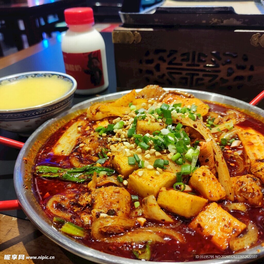 麻辣鲜香的特色火锅