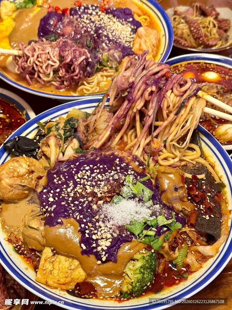 美味多样的特色螺蛳粉