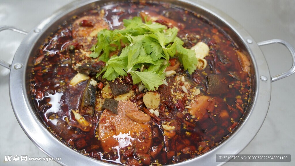 麻辣鲜香的美味火锅