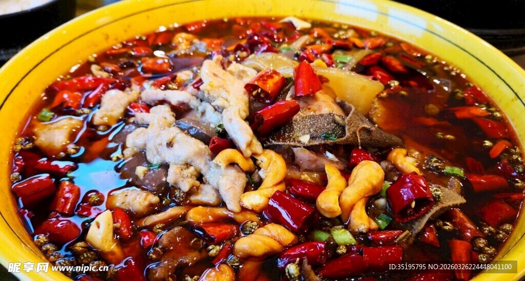 麻辣鲜香的特色水煮鱼