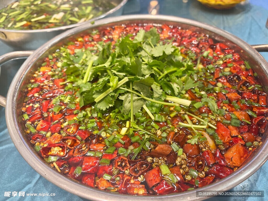 香辣诱人的特色凉拌菜
