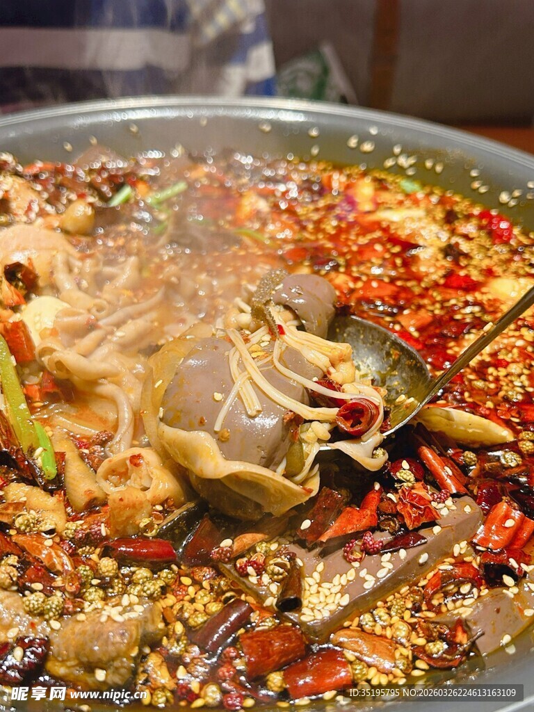 麻辣鲜香的美味火锅