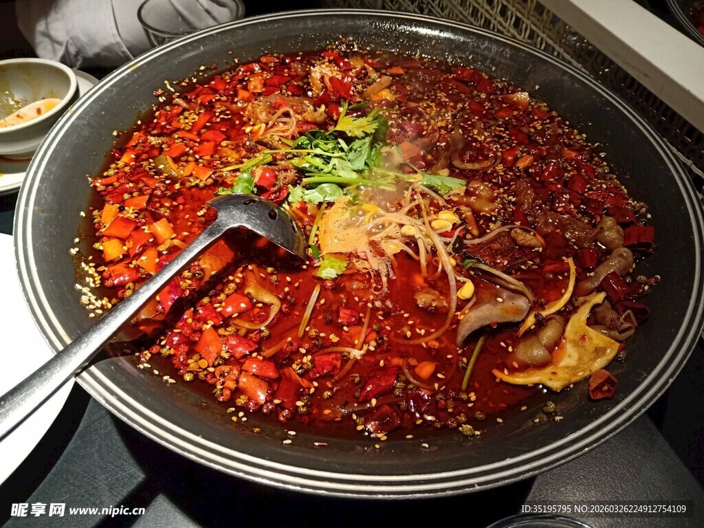 麻辣鲜香的诱人火锅