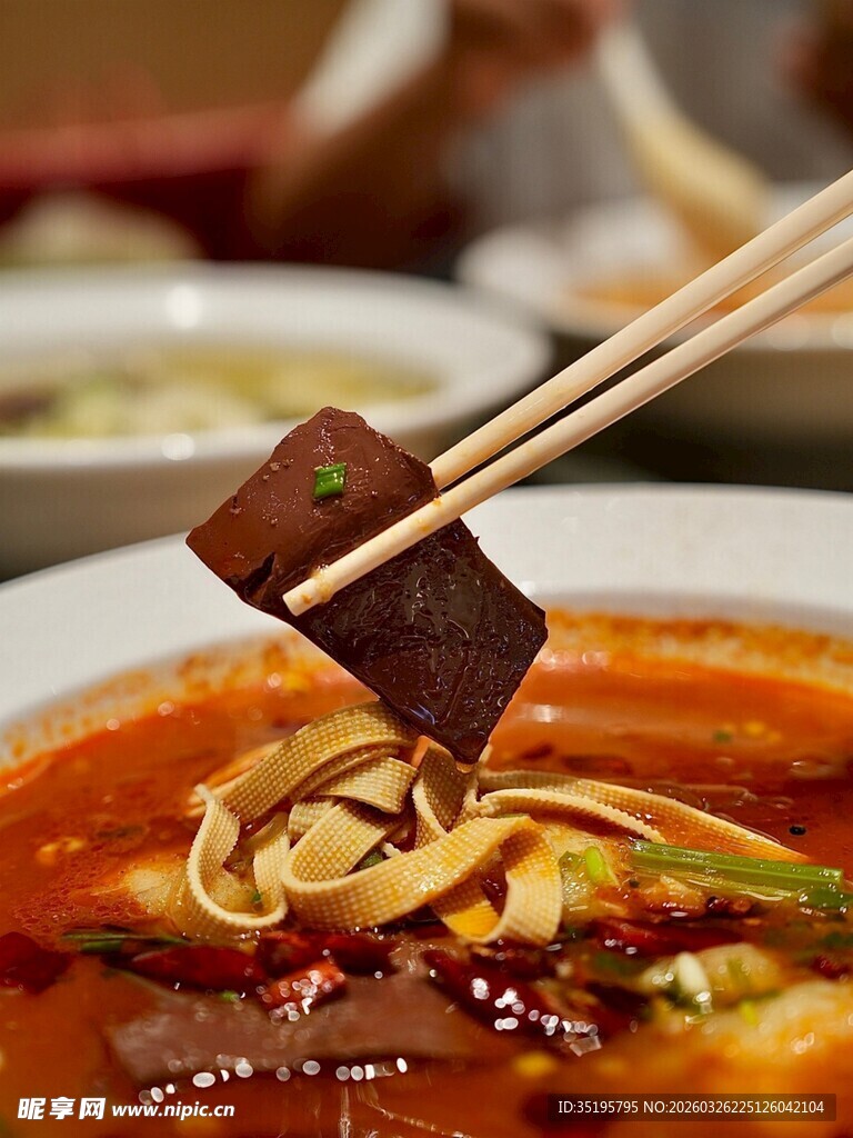 香辣牛肉拉面特写