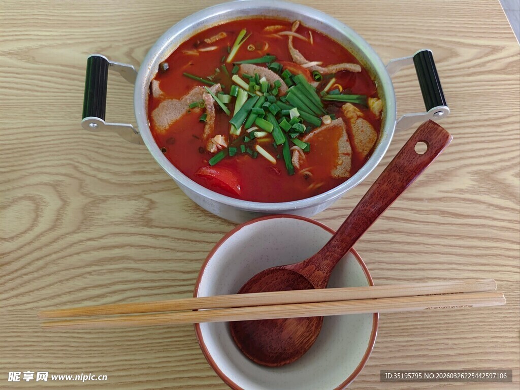 热气腾腾的美味火锅