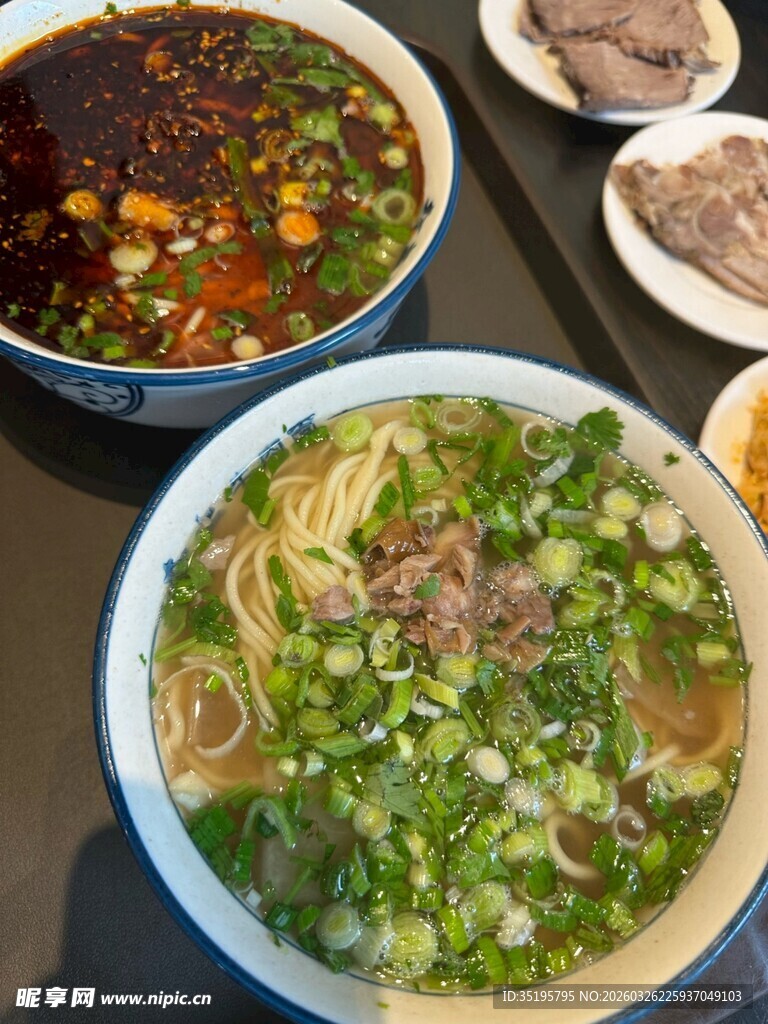 多样美味面食齐聚一碗