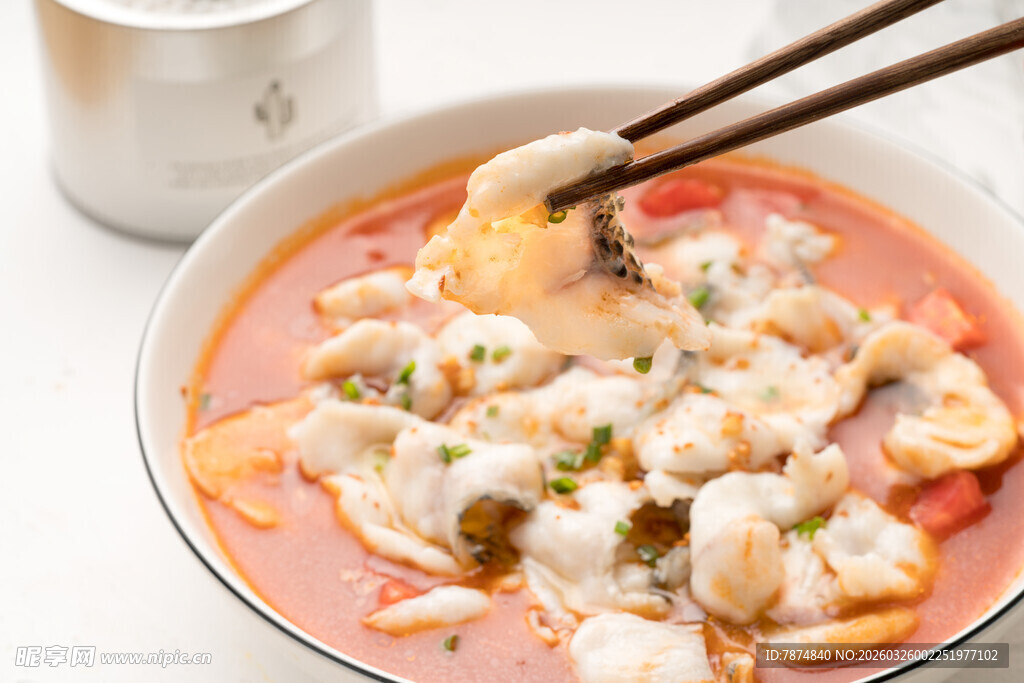 番茄鱼片美食诱人画面