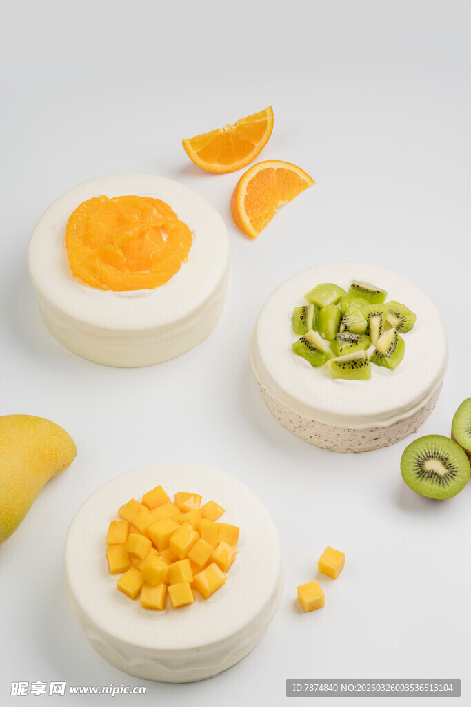 多彩水果搭配精致糕点